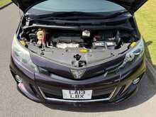 Toyota Estima Aeras 