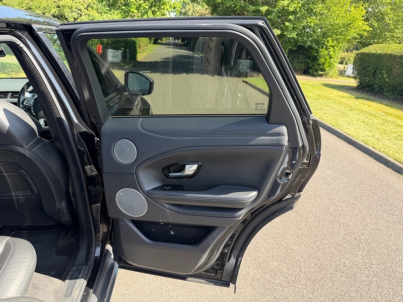 Land Rover TD4 HSE Dynamic Lux SUV 2.0 Automatic Diesel