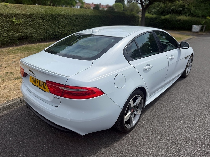Jaguar d R-Sport Saloon 2.0 Automatic Diesel