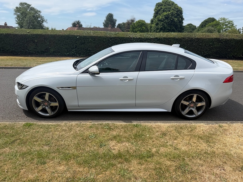 Jaguar d R-Sport Saloon 2.0 Automatic Diesel