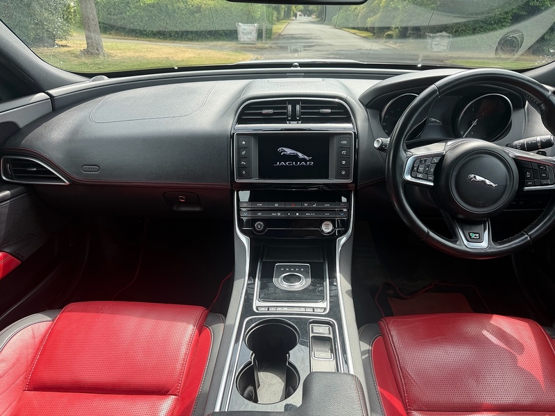 Jaguar d R-Sport Saloon 2.0 Automatic Diesel