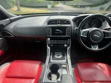 Jaguar XE d R-Sport 