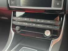 Jaguar XE d R-Sport 