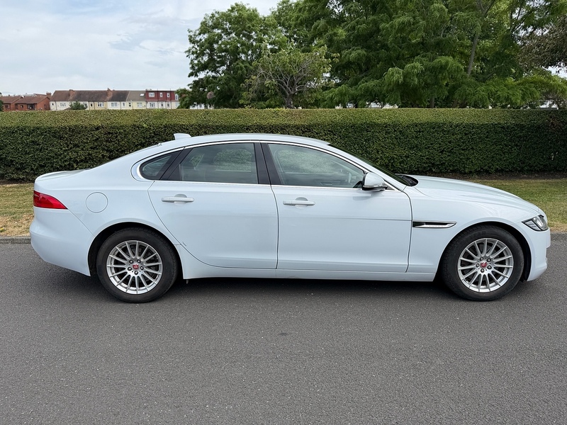 Jaguar d Prestige Saloon 2.0 Automatic Diesel