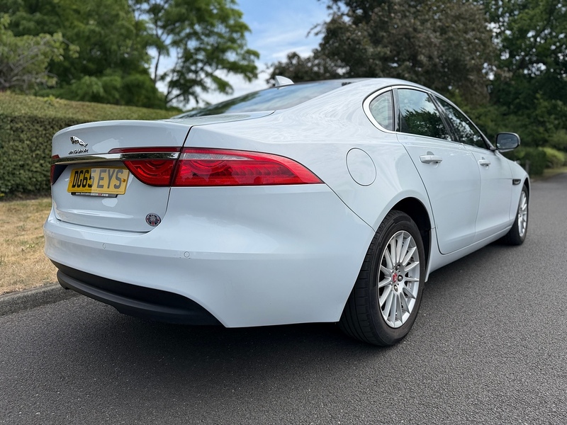 Jaguar d Prestige Saloon 2.0 Automatic Diesel