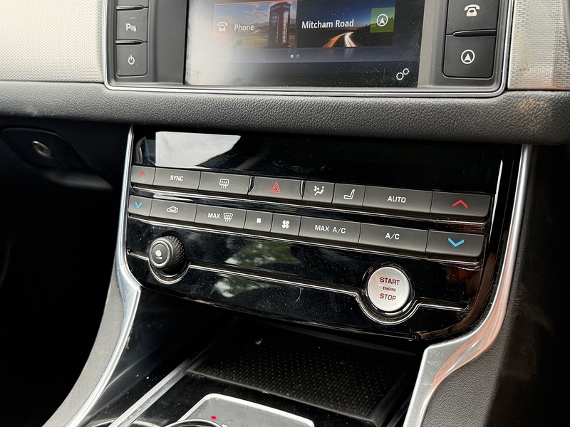 Jaguar d Prestige Saloon 2.0 Automatic Diesel