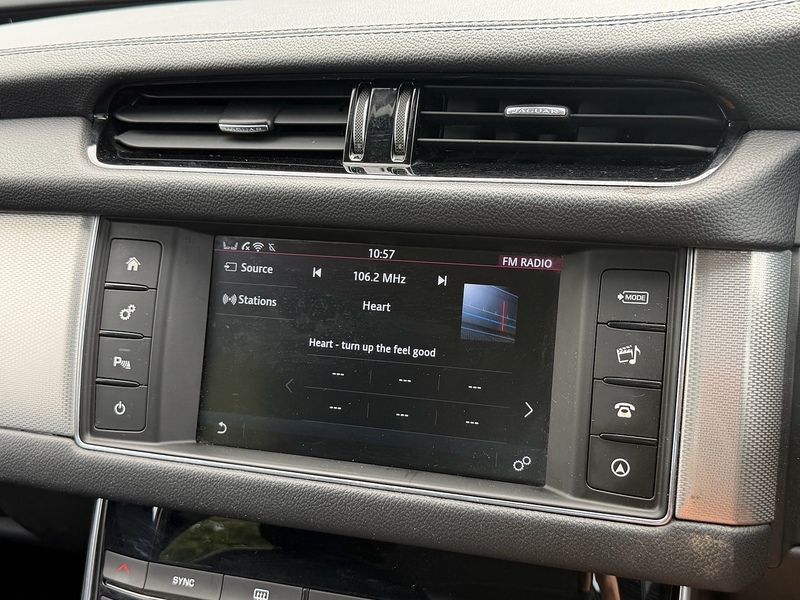 Jaguar d Prestige Saloon 2.0 Automatic Diesel