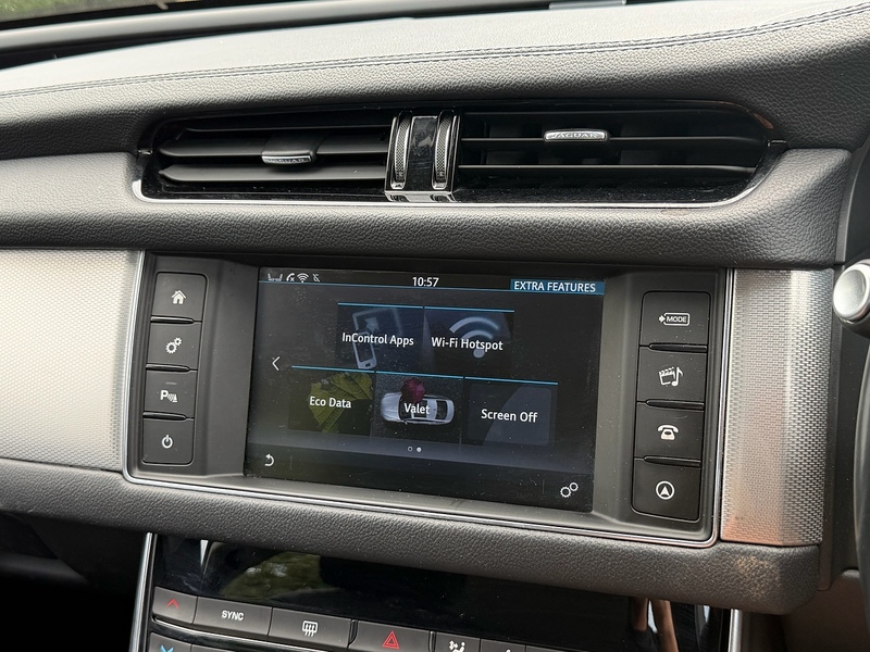 Jaguar d Prestige Saloon 2.0 Automatic Diesel