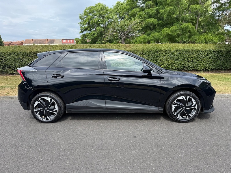 MG Trophy Long Range Hatchback 0.0 Automatic Electric