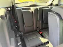 Land Rover Discovery Sport TD4 HSE Black 