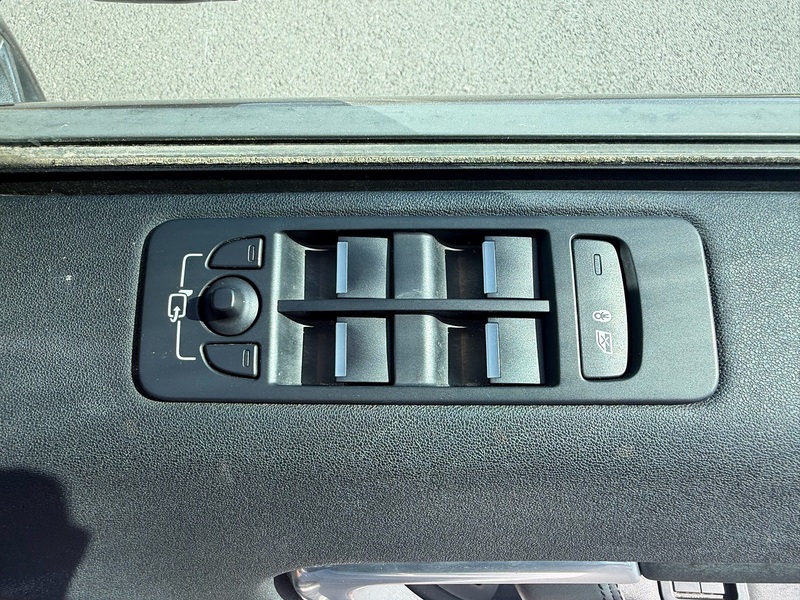 Land Rover 2.0 TD4 HSE Black SUV 5dr Diesel Auto 4WD Euro 6 (s/s) (180 ps)