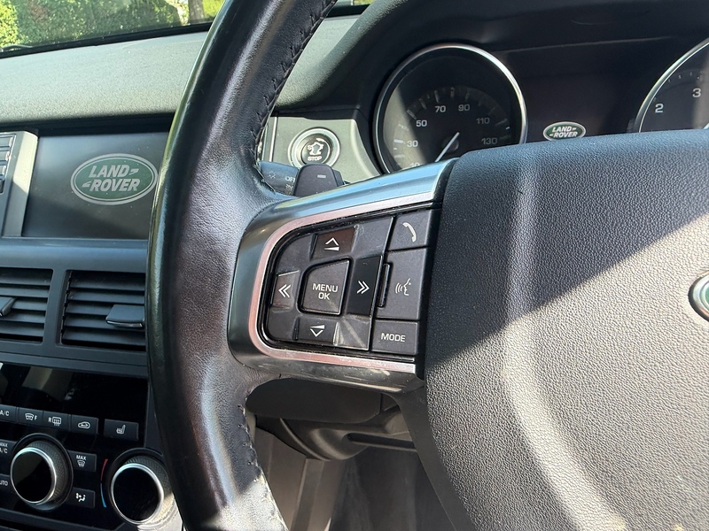 Land Rover 2.0 TD4 HSE Black SUV 5dr Diesel Auto 4WD Euro 6 (s/s) (180 ps)