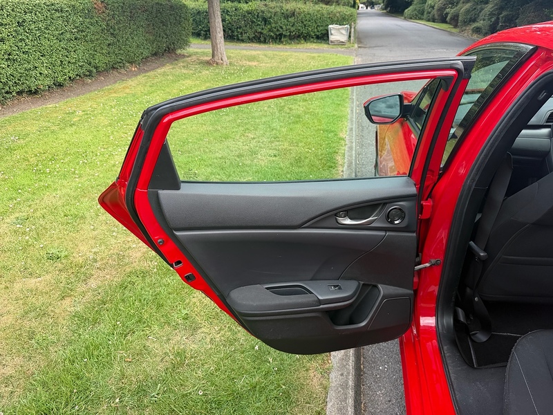Honda VTEC Turbo SE Hatchback 1.0 Manual Petrol