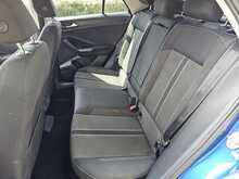 Volkswagen T-Roc TSI SE 