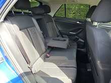 Volkswagen T-Roc TSI SE 