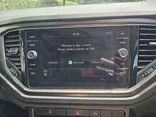 Volkswagen T-Roc TSI SE 