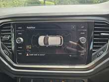 Volkswagen T-Roc TSI SE 