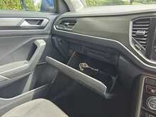 Volkswagen T-Roc TSI SE 
