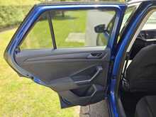 Volkswagen T-Roc TSI SE 