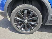 Volkswagen T-Roc TSI SE 