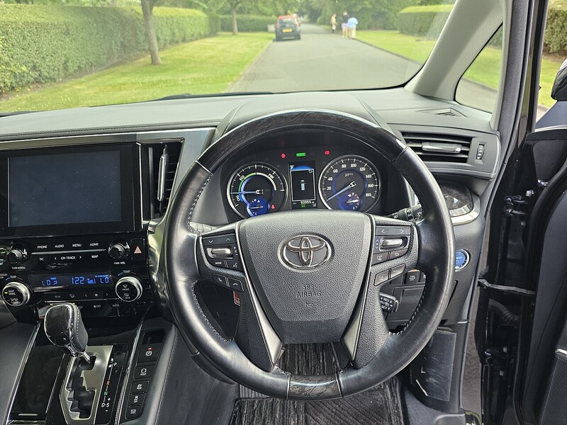 Toyota E-Four 2.5 5dr MPV Automatic Hybrid