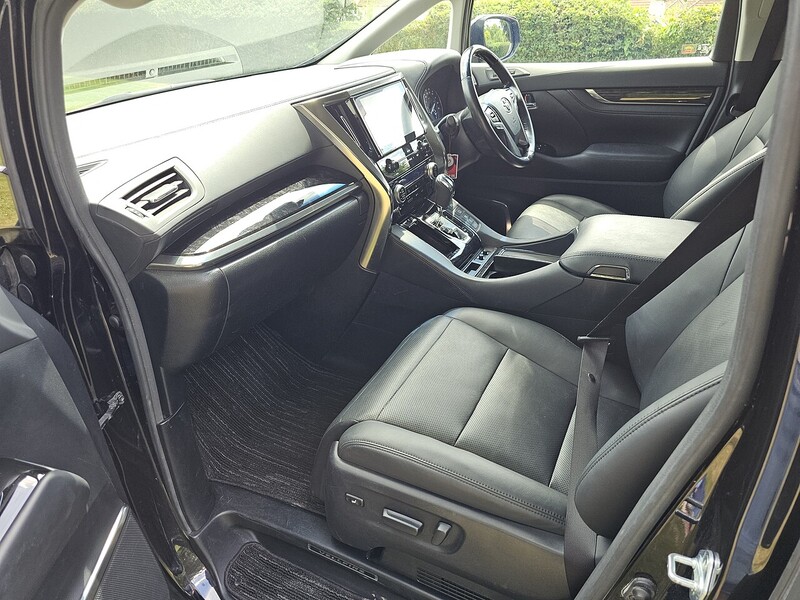 Toyota E-Four 2.5 5dr MPV Automatic Hybrid