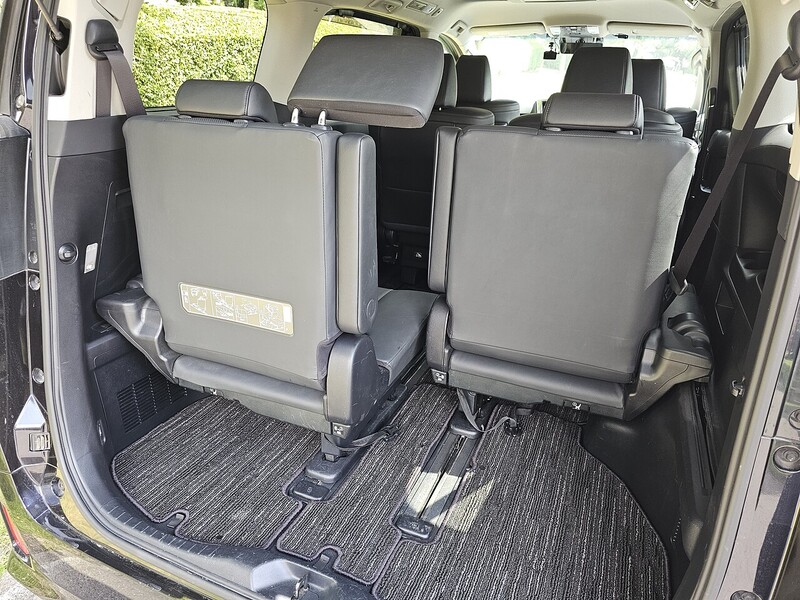 Toyota E-Four 2.5 5dr MPV Automatic Hybrid