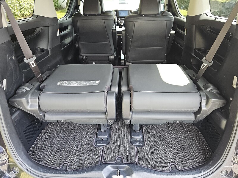 Toyota E-Four 2.5 5dr MPV Automatic Hybrid