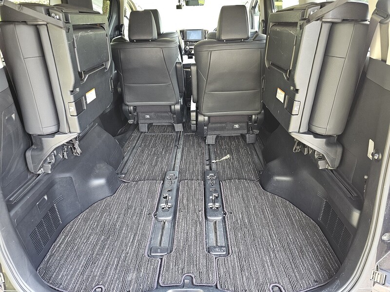 Toyota E-Four 2.5 5dr MPV Automatic Hybrid