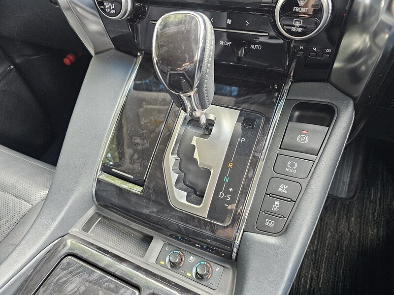 Toyota E-Four 2.5 5dr MPV Automatic Hybrid
