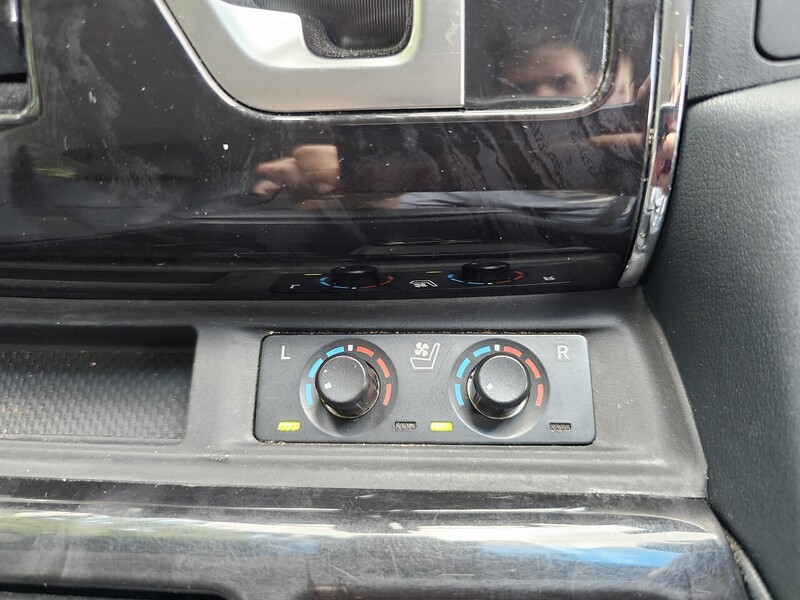 Toyota E-Four 2.5 5dr MPV Automatic Hybrid