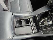Toyota Vellfire E-Four 