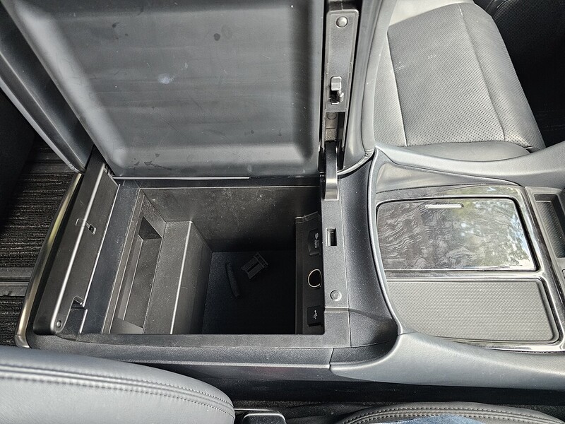 Toyota E-Four 2.5 5dr MPV Automatic Hybrid