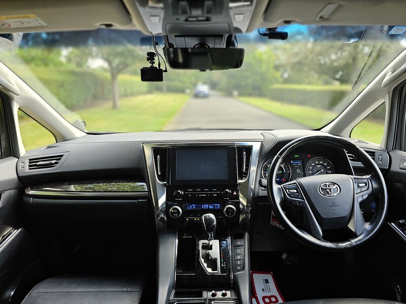 Toyota E-Four 2.5 5dr MPV Automatic Hybrid
