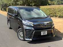 Toyota Vellfire E-Four 