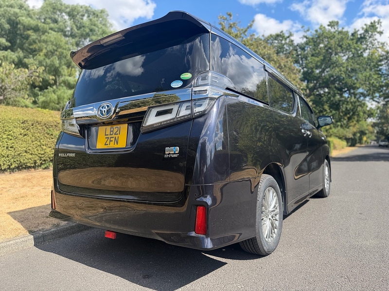 Toyota E-Four 2.5 5dr MPV Automatic Hybrid