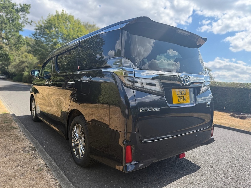 Toyota E-Four 2.5 5dr MPV Automatic Hybrid
