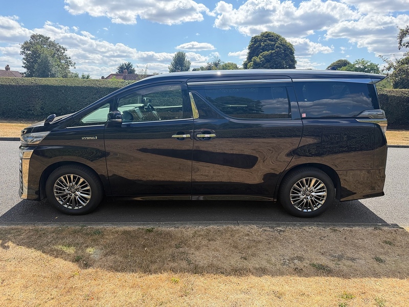 Toyota E-Four 2.5 5dr MPV Automatic Hybrid