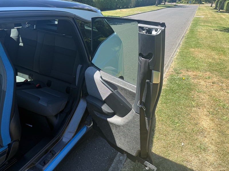 BMW 42.2kWh Hatchback 5dr Electric Auto (170 ps)
