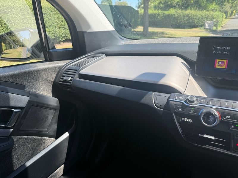 BMW 42.2kWh Hatchback 5dr Electric Auto (170 ps)