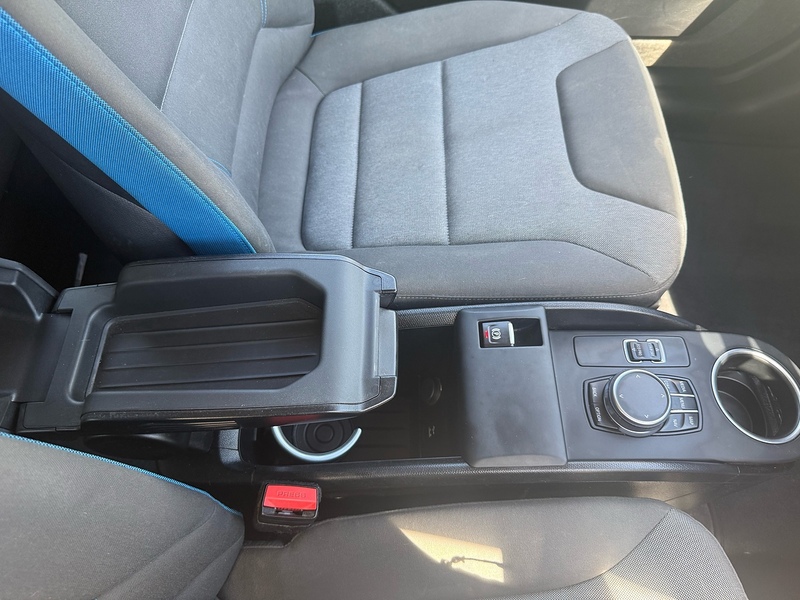 BMW 42.2kWh Hatchback 5dr Electric Auto (170 ps)