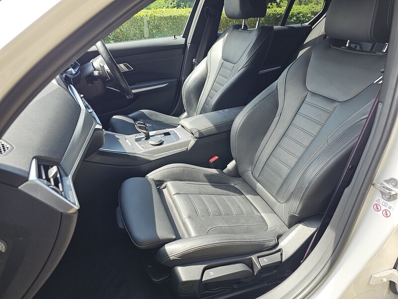 BMW 2.0 320i M Sport Saloon 4dr Petrol Auto xDrive Euro 6 (s/s) (184 ps)