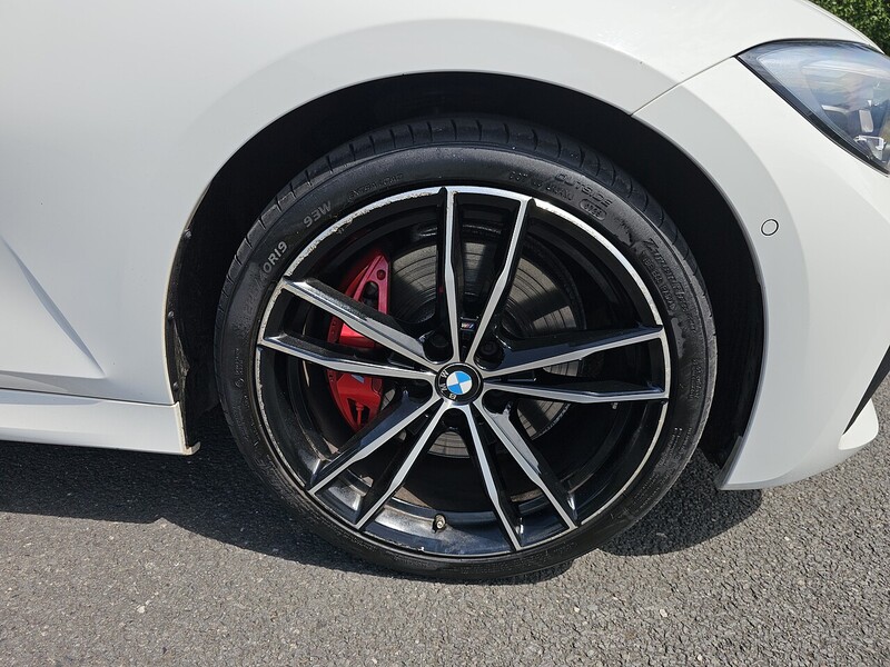 BMW 2.0 320i M Sport Saloon 4dr Petrol Auto xDrive Euro 6 (s/s) (184 ps)