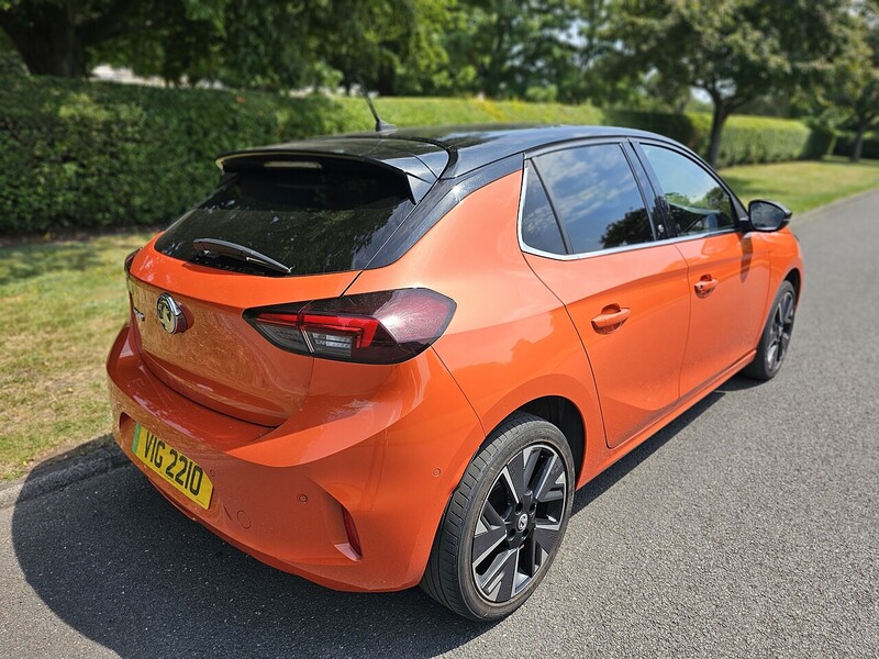 Vauxhall Elite Nav Hatchback 0.0 Automatic Electric