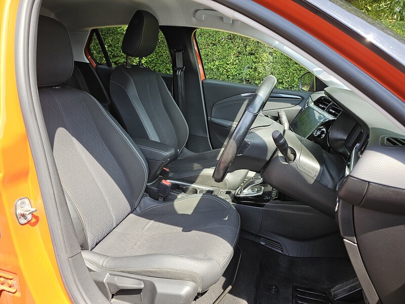 Vauxhall Elite Nav Hatchback 0.0 Automatic Electric
