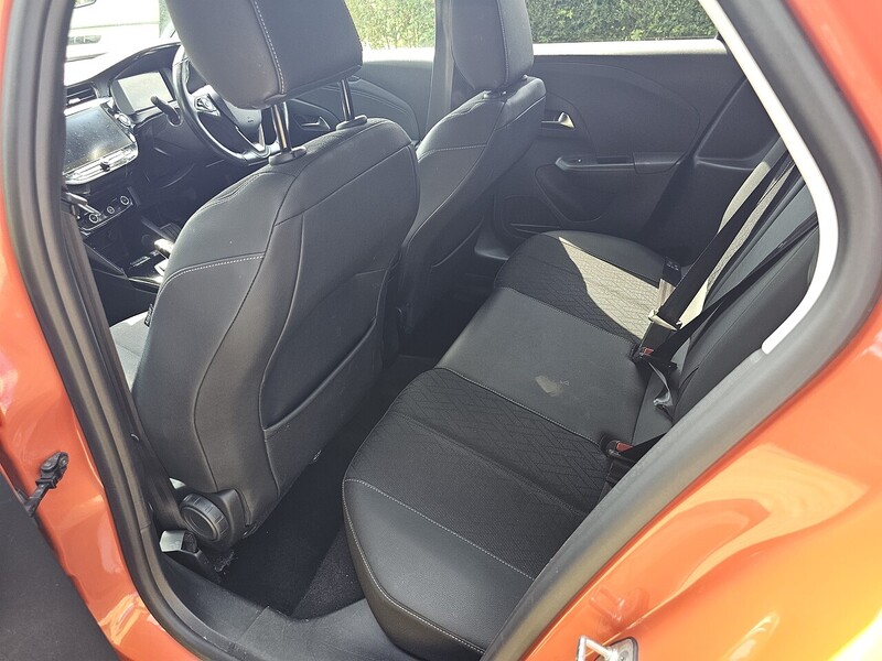 Vauxhall Elite Nav Hatchback 0.0 Automatic Electric