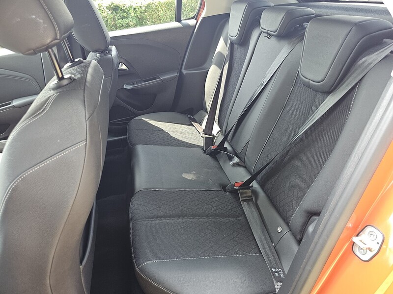 Vauxhall Elite Nav Hatchback 0.0 Automatic Electric