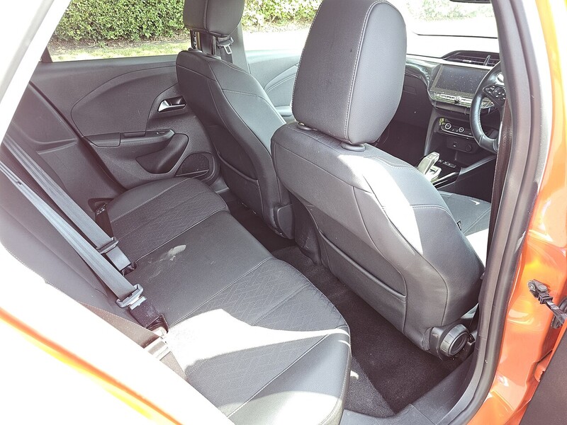 Vauxhall Elite Nav Hatchback 0.0 Automatic Electric