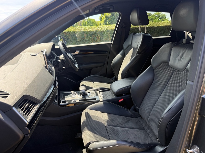 Audi TFSIe Black Edition SUV 2.0 Automatic Petrol Plug-in Hybrid