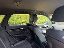 Audi Q5 TFSIe Black Edition 